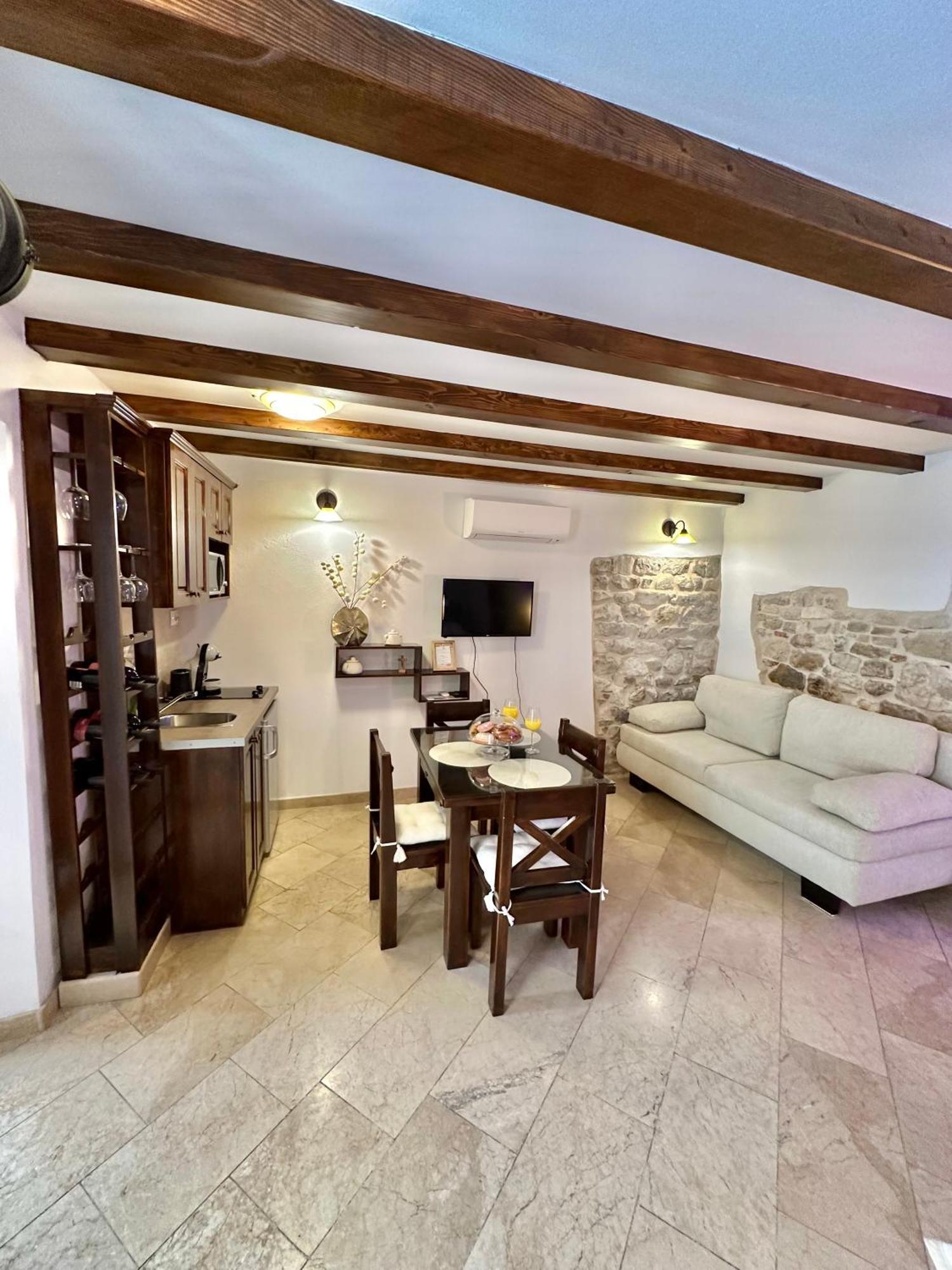 Diocletian Wine Studio Apartment Split Ngoại thất bức ảnh