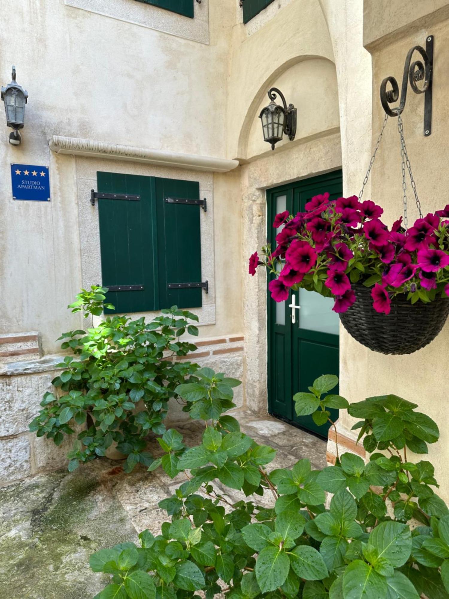 Diocletian Wine Studio Apartment Split Ngoại thất bức ảnh